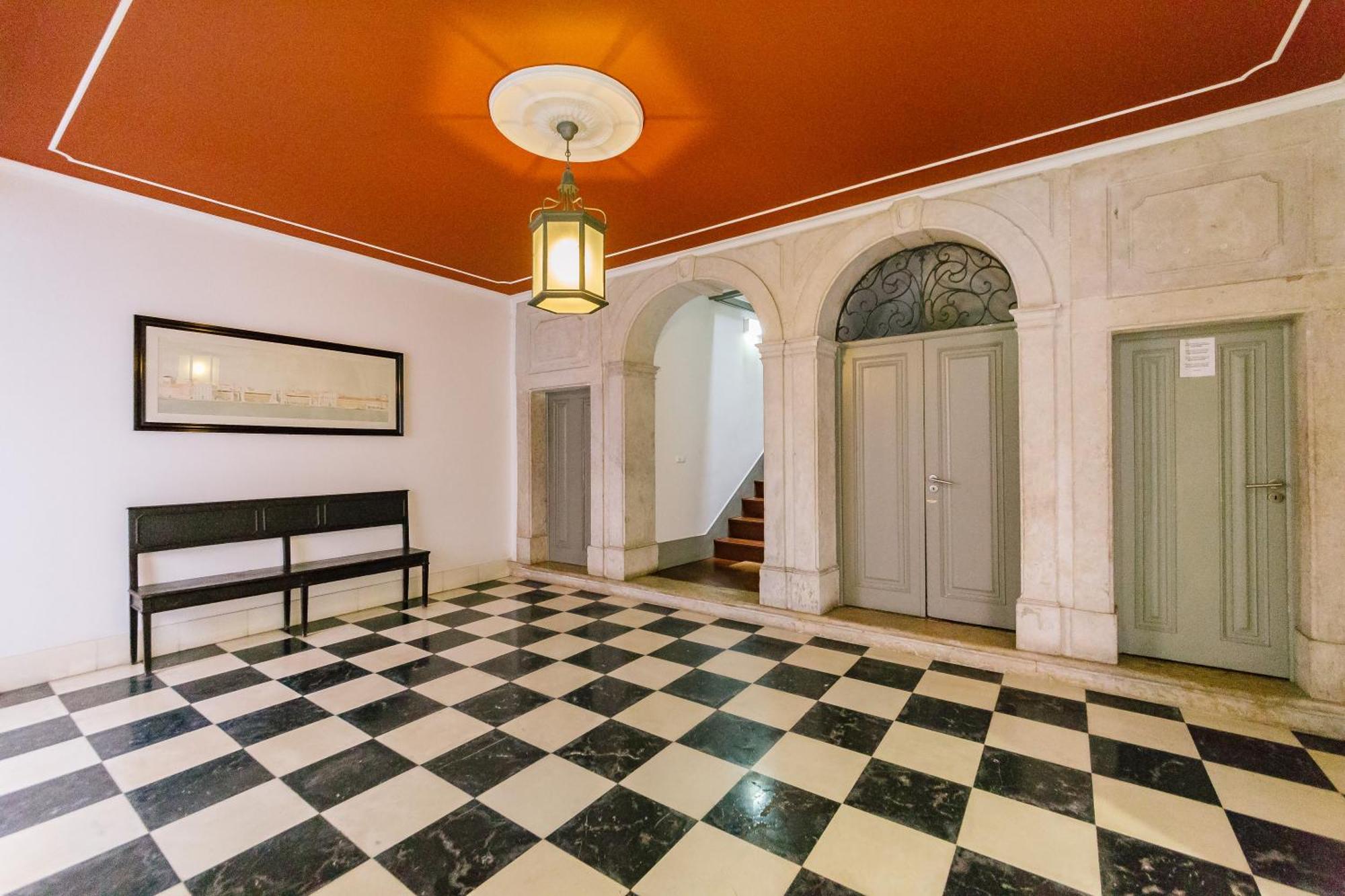 Chiado 2 Bedroom Elegant Apartment Лісабон Екстер'єр фото